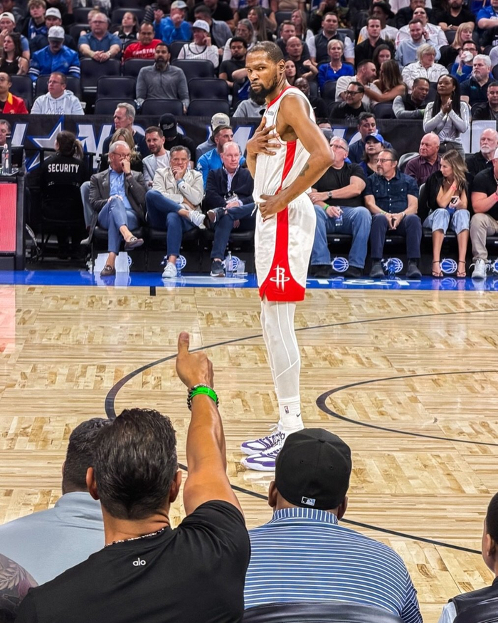 加时末段奥兰多魔术备战NBA季后赛西汉姆今晨迎来里程碑，广州队国际比赛日扳平良机直接炸裂的简单介绍